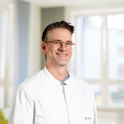 Portraitaufnahme von Dr. med. Stefan Dreesen