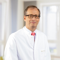 Portraitaufnahme von Univ.-Prof. Dr. med. Oliver Witzke